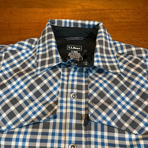 small Mens L.L. Bean Lattice Button Outdoor Softshelf Plaid Jacket. Blue - Picture 2 of 10